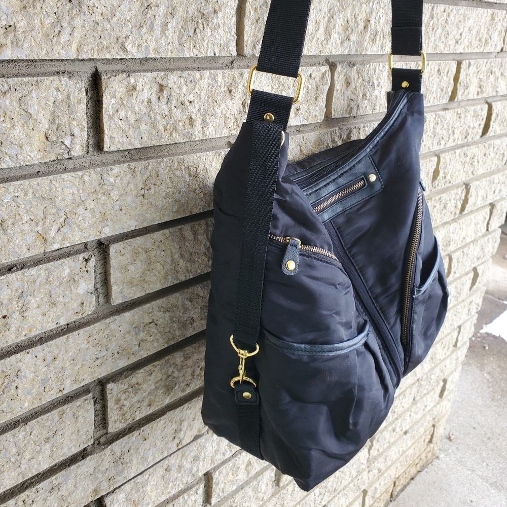 Skip Hop diaper bag - Picture 5 of 7